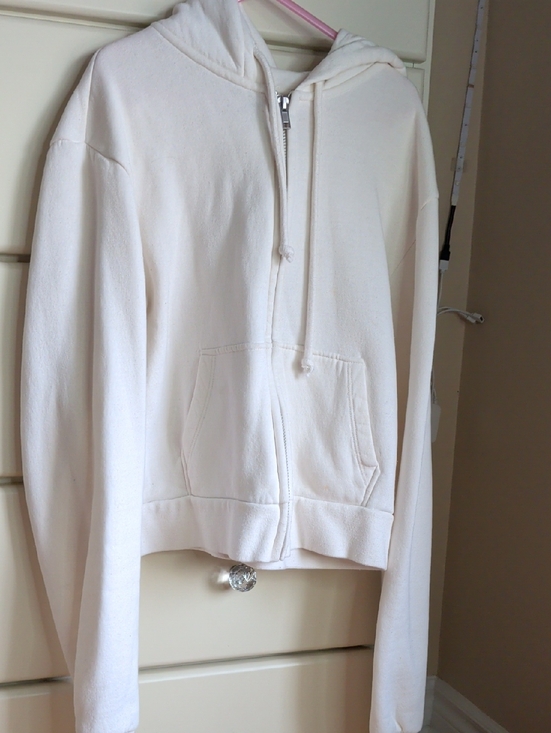 H&M Tops - H&M Cropped Zip-Up Hoodie in Cream